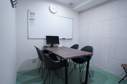 3F Conference Room A (up to 6 people) [Weekdays 10:00-19:00]