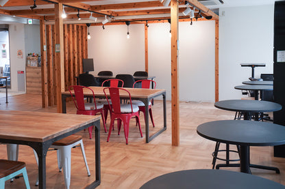 3F Conference Room A (up to 6 people) [Weekdays 10:00-19:00]