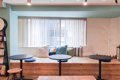 3F Conference Room A (up to 6 people) [Weekdays 10:00-19:00]