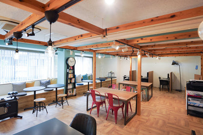 3F Conference Room A (up to 6 people) [Weekdays 10:00-19:00]