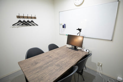 [For monthly members only] 3F Conference Room A (up to 6 people) [Weekdays 10:00-19:00]